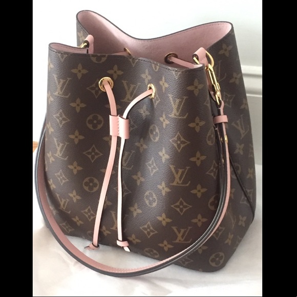 Louis Vuitton Handbags - {Louis Vuitton} Neonoe Rose Poudre